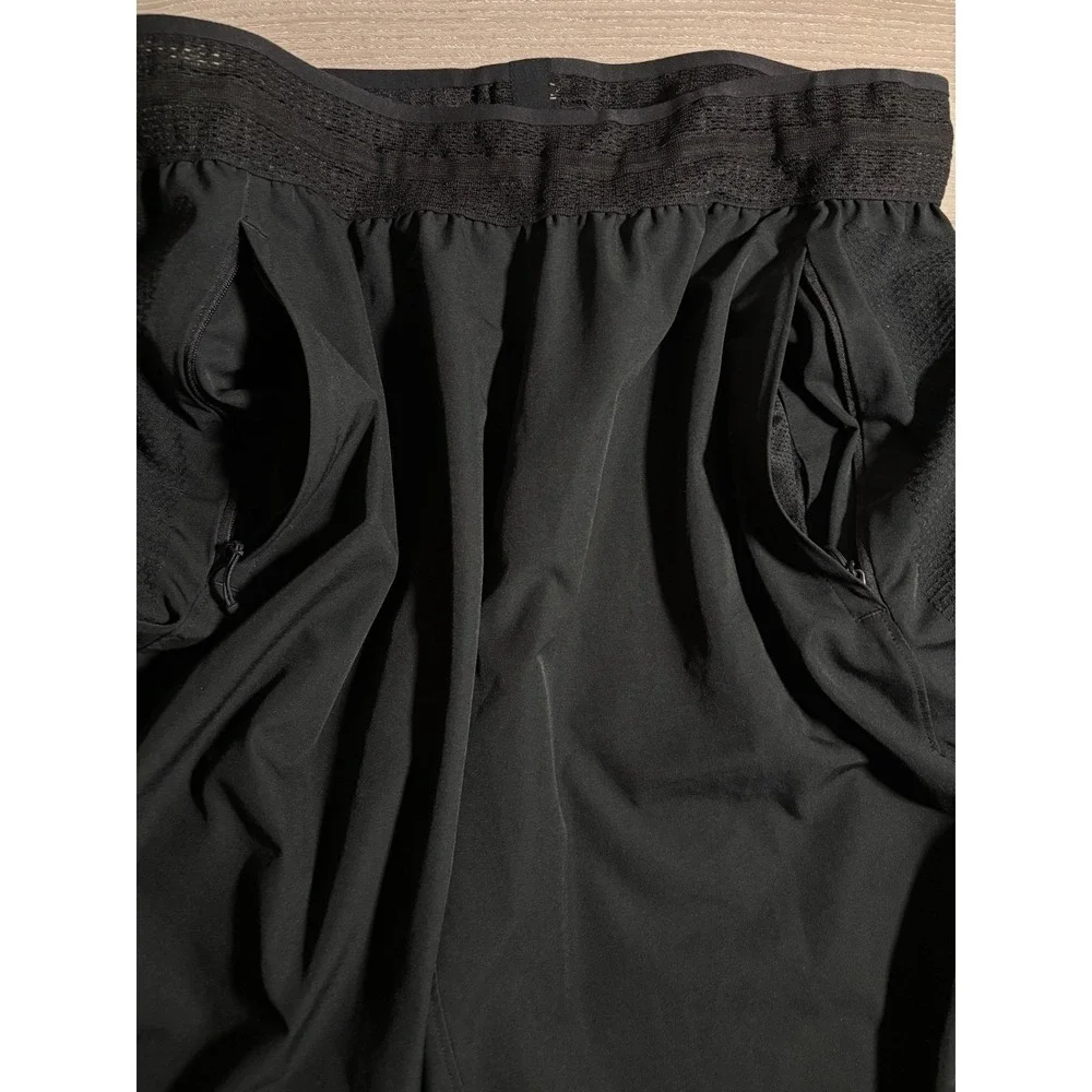 Jordan Mens L Athletic Basketball Shorts Zipper Pockets Mesh Panels Activewear